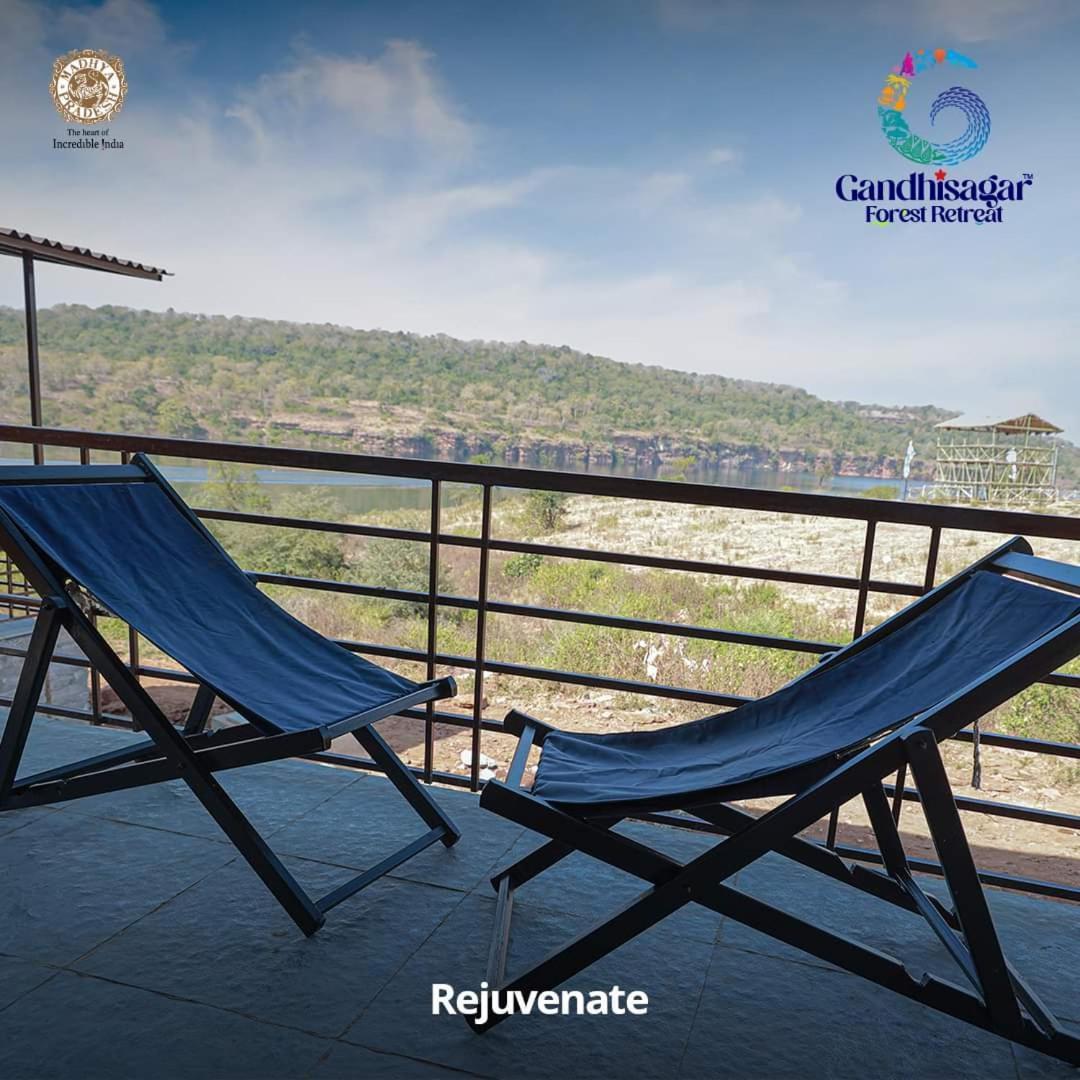 Hotel Gandhisagar Forest Retreat à Gurla Extérieur photo
